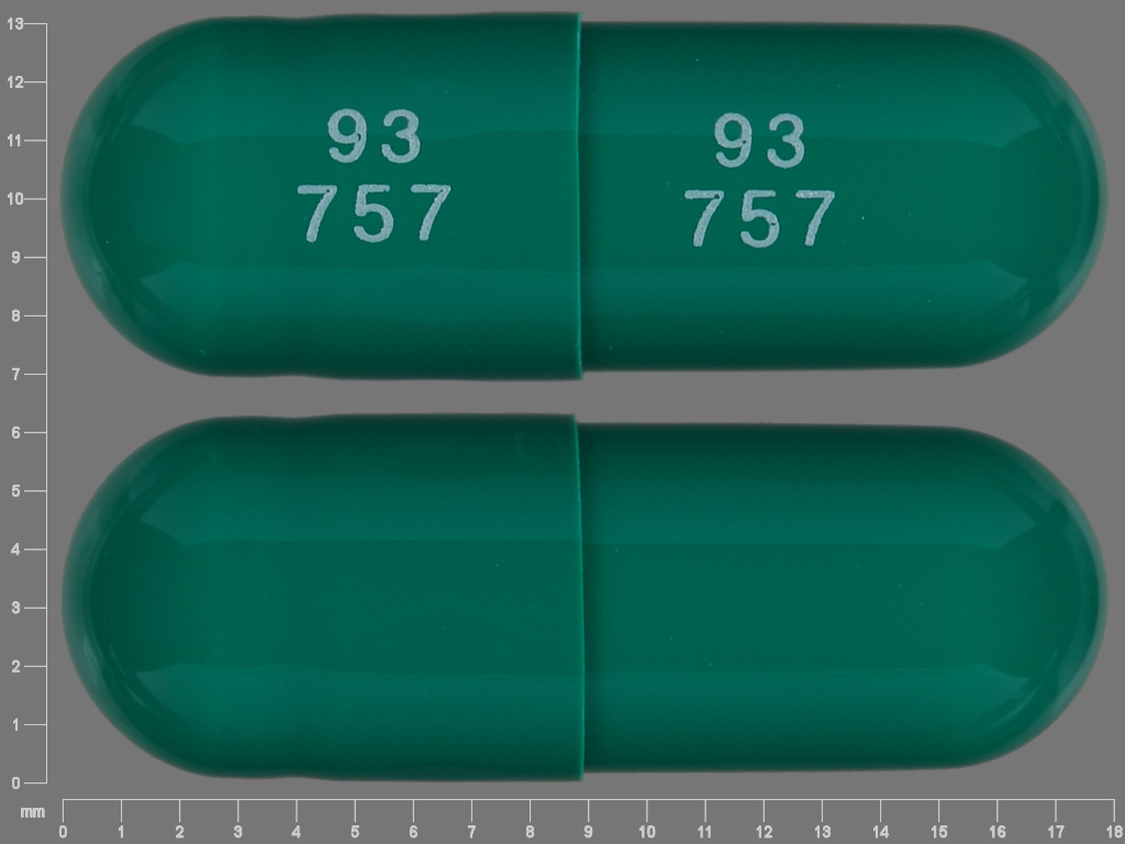 Green Capsule pill with imprint 93;757;93;757 — Piroxicam Piroxicam 20 mg; (view 2)
