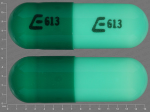Green Capsule pill with imprint E613 — Hydroxyzine pamoate Hydroxyzine pamoate 25 mg; (view 3)