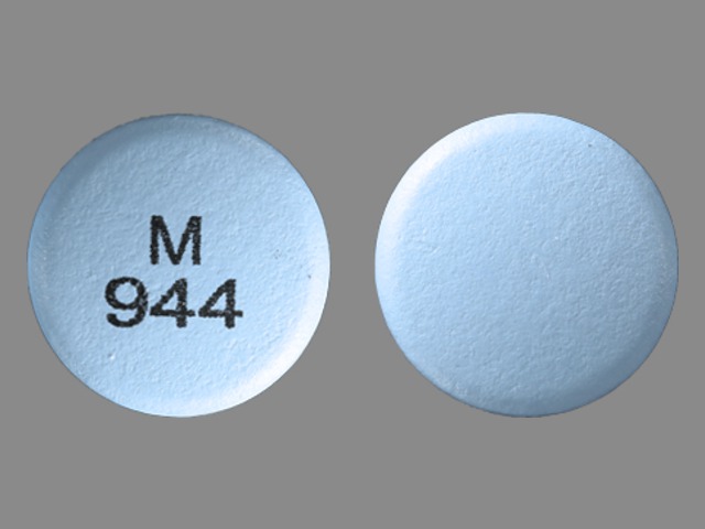 Blue Round pill with imprint M;944 — Divalproex sodium Divalproex sodium 250 mg; (view 2)