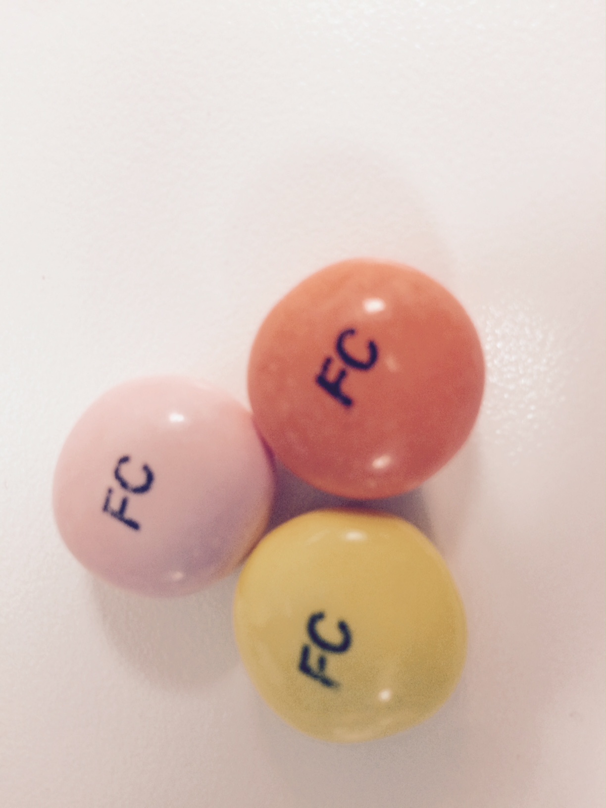 Orange Round pill — Assorted fruit antacid flavor chews Calcium carbonate 750 mg; (view 2)