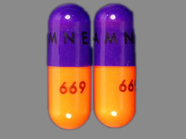 Purple;orange Capsule pill with imprint Amneal;669 — Acebutolol hydrochloride Acebutolol hydrochloride 200 mg; (view 3)