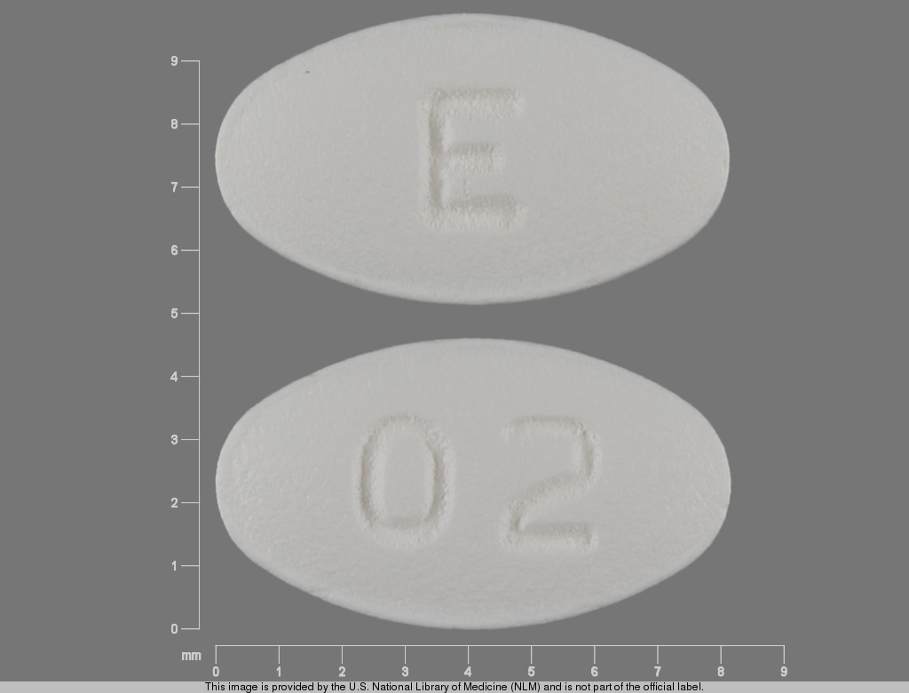 White Oval pill with imprint E;02 — Carvedilol 6.25 mg (view 6)